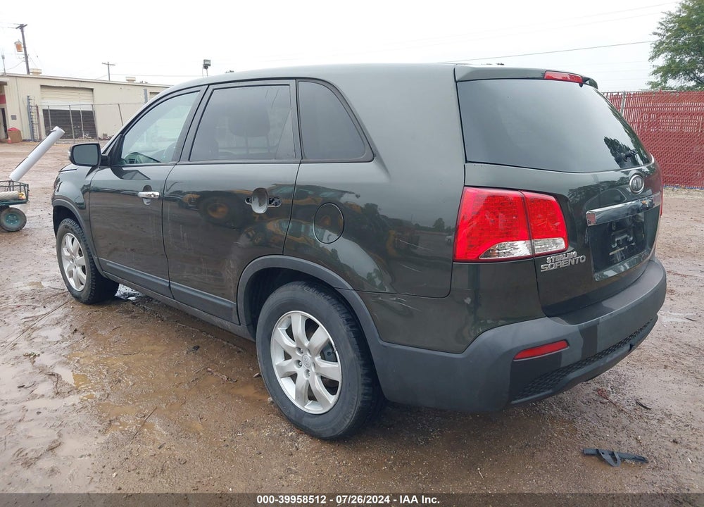 2012 KIA SORENTO LX VIN: 5XYKT3A18CG195255