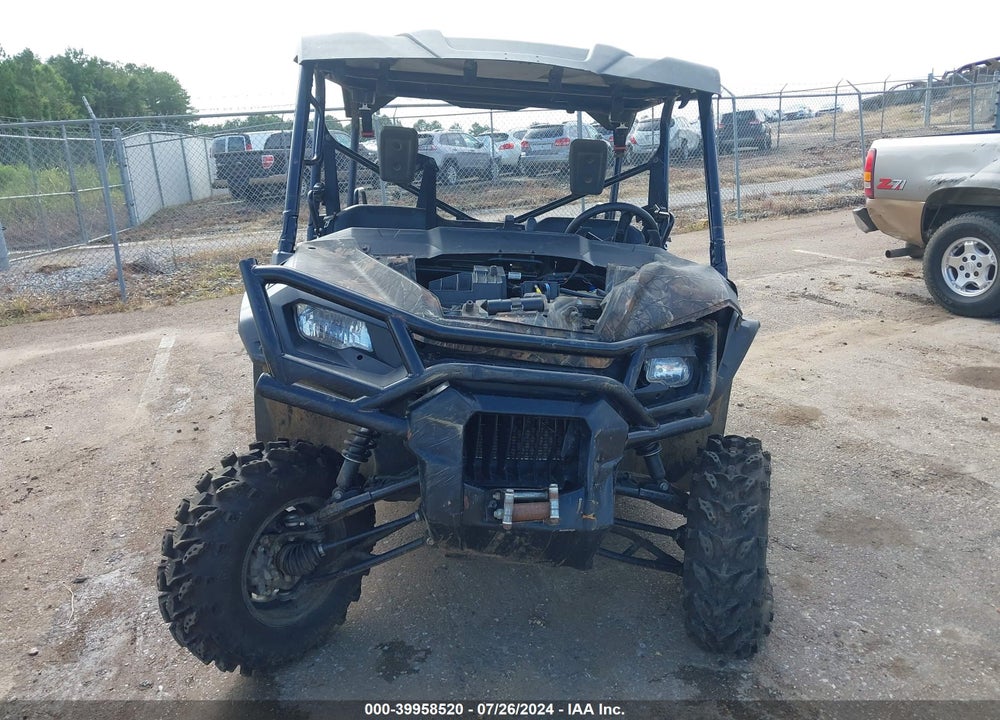 2022 HONDA SXS1000 M3 VIN: 1HFVE04P2N4675224