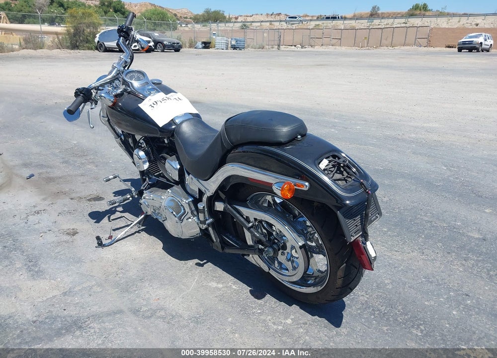 2004 HARLEY-DAVIDSON FXSTDI VIN: 1HD1JBB374Y077863