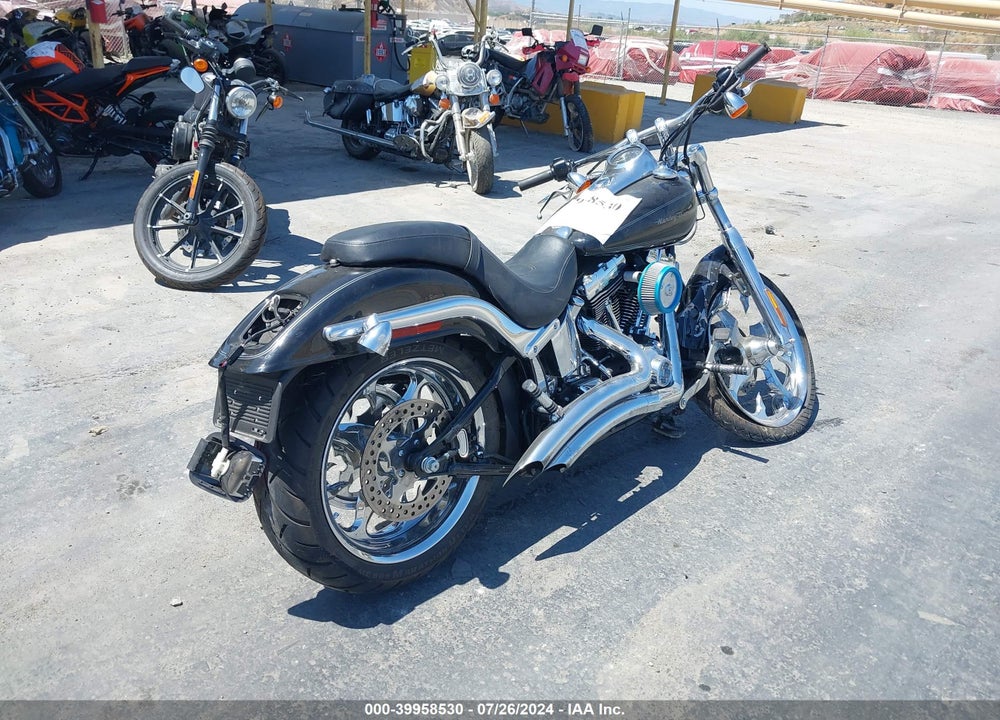 2004 HARLEY-DAVIDSON FXSTDI VIN: 1HD1JBB374Y077863