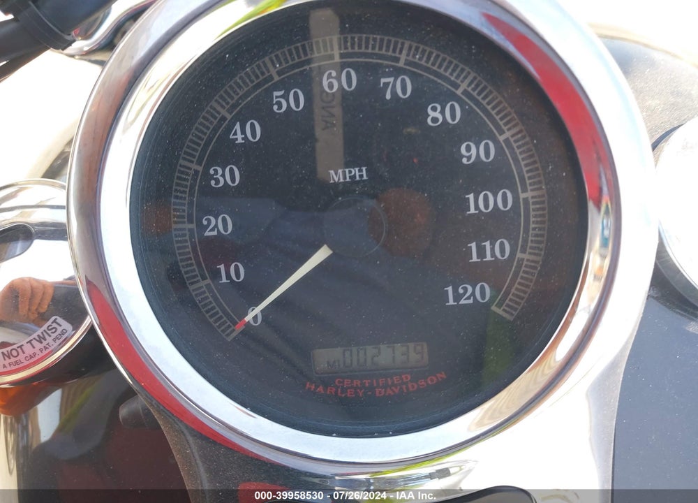 2004 HARLEY-DAVIDSON FXSTDI VIN: 1HD1JBB374Y077863