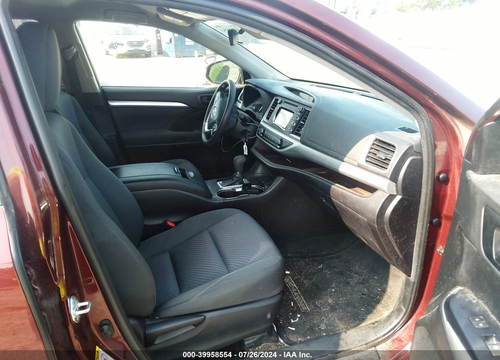 2019 TOYOTA HIGHLANDER LE VIN: 5TDBZRFH7KS995635