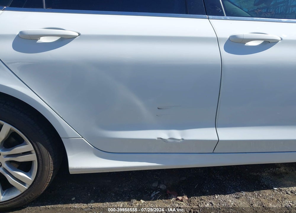 2015 CHRYSLER 200 LIMITED VIN: 1C3CCCABXFN541773