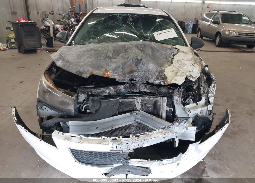 2011 CHEVROLET CRUZE LS VIN: 1G1PC5SH1B7273859