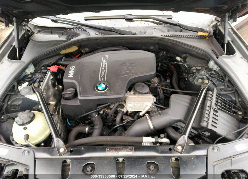 2013 BMW 528I XDRIVE VIN: WBAXH5C50DDW13873