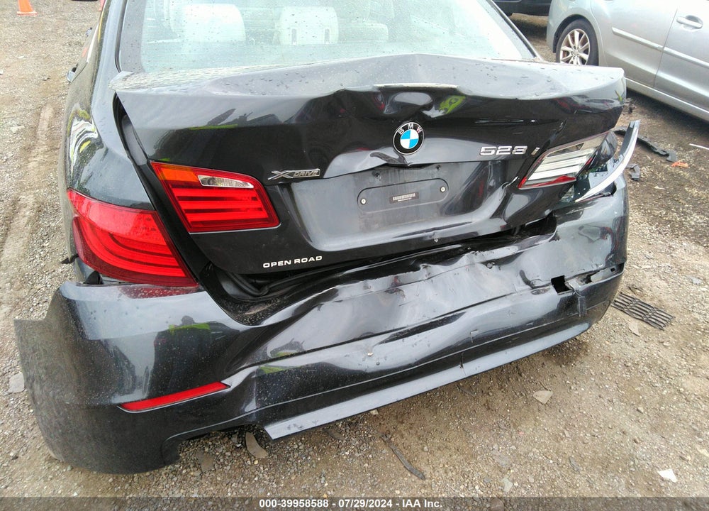 2013 BMW 528I XDRIVE VIN: WBAXH5C50DDW13873