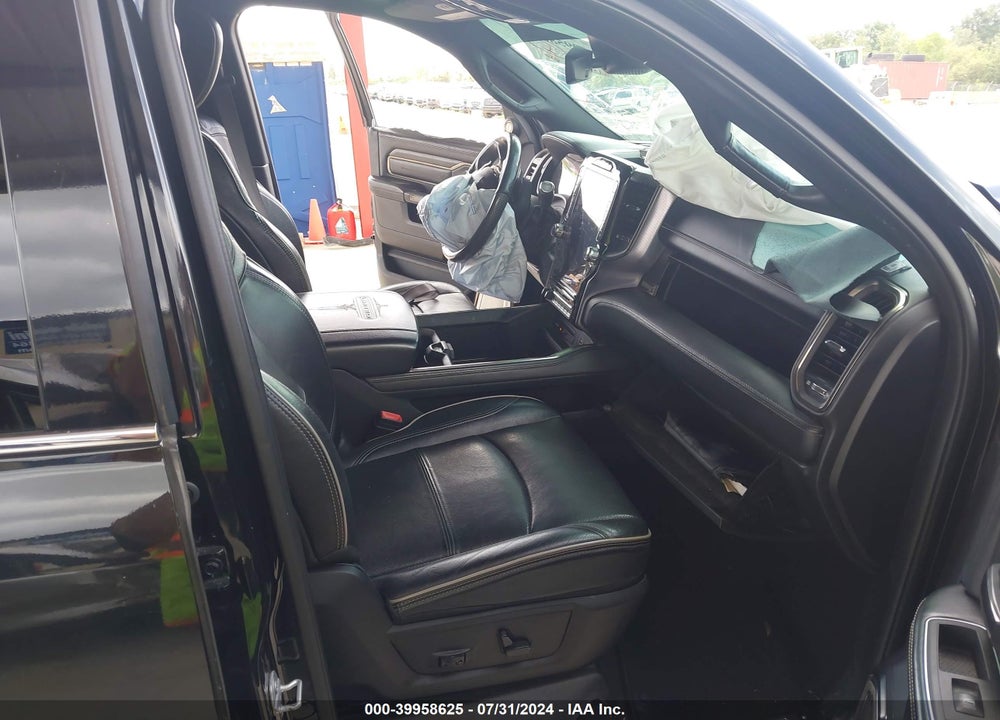 2019 RAM 3500 LIMITED MEGA CAB 4X4 6'4 BOX VIN: 3C63RRPL6KG583591