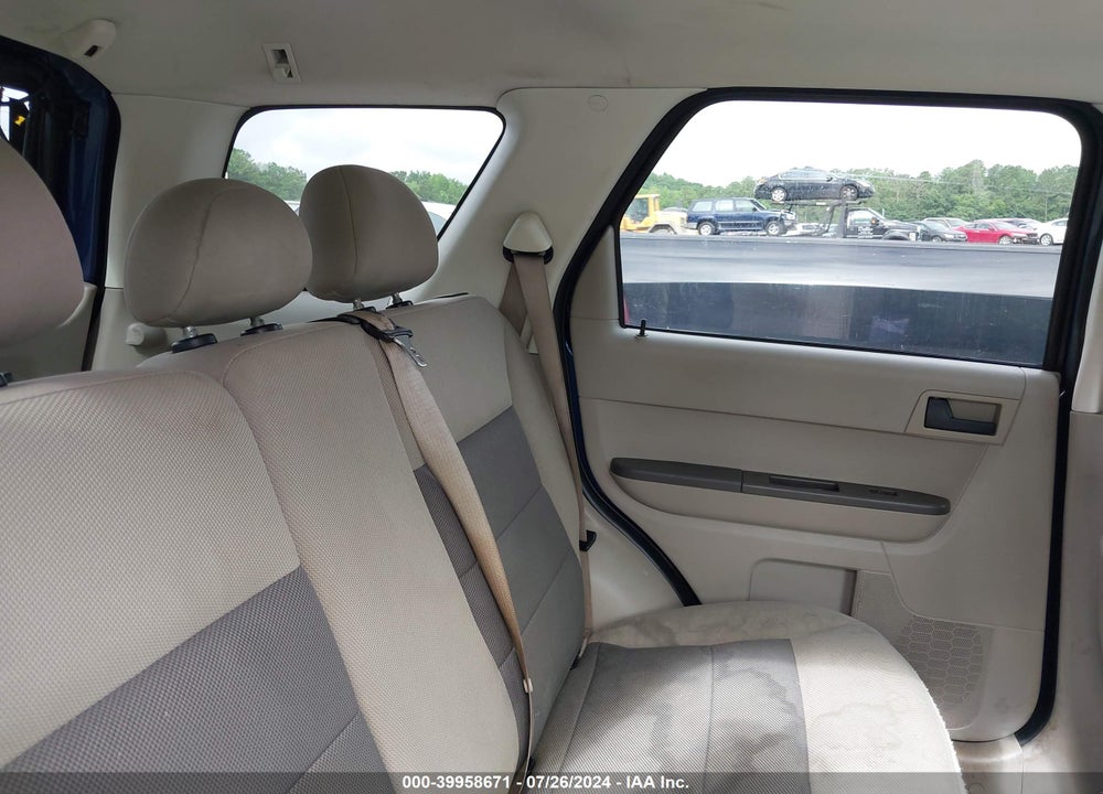 2008 FORD ESCAPE XLT VIN: 1FMCU03158KE10584