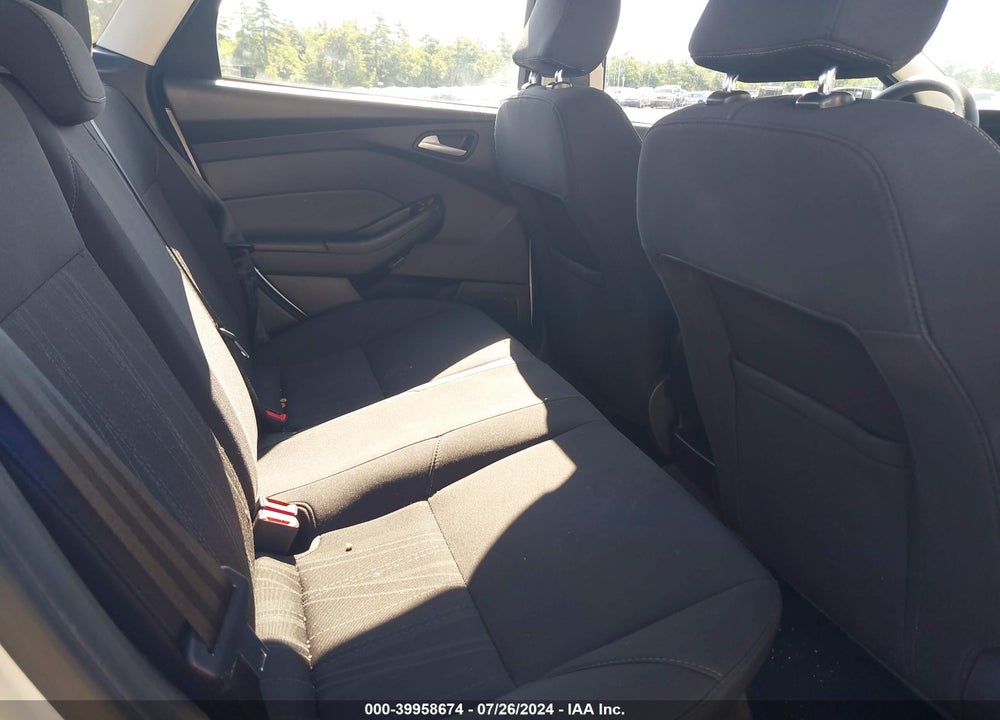 2017 FORD FOCUS SE VIN: 1FADP3FE5HL311232