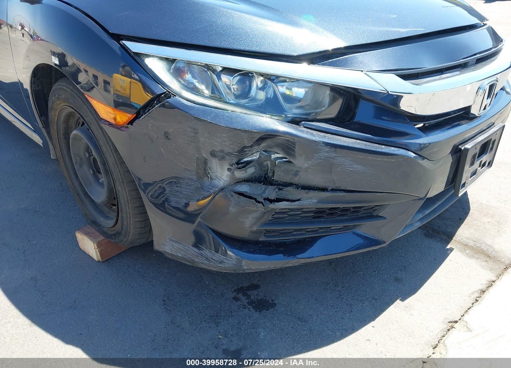 2018 HONDA CIVIC LX VIN: 2HGFC2F55JH516546