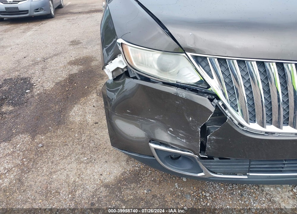 2011 LINCOLN MKX VIN: 2LMDJ6JK2BBJ11023