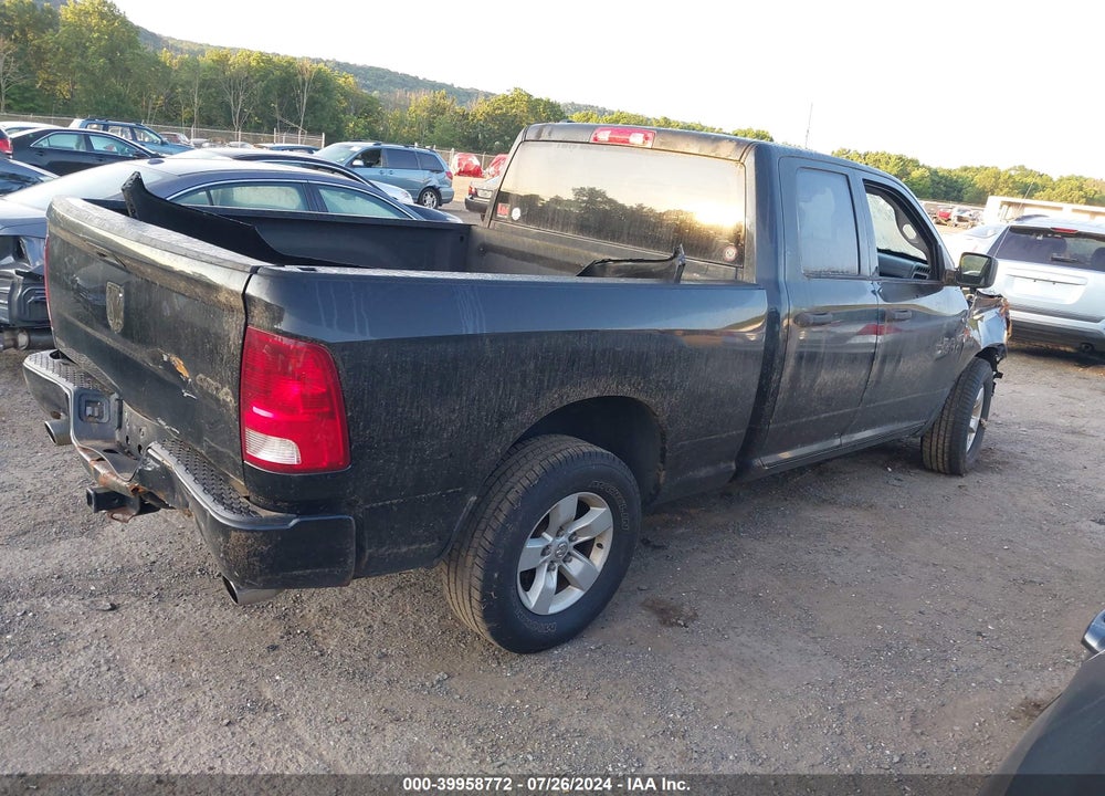 2016 RAM 1500 EXPRESS VIN: 1C6RR7FT0GS336468