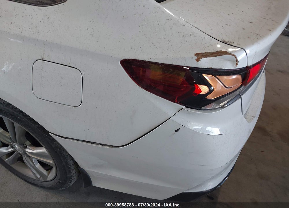 2019 HYUNDAI SONATA SPORT VIN: 5NPE34AF3KH811031