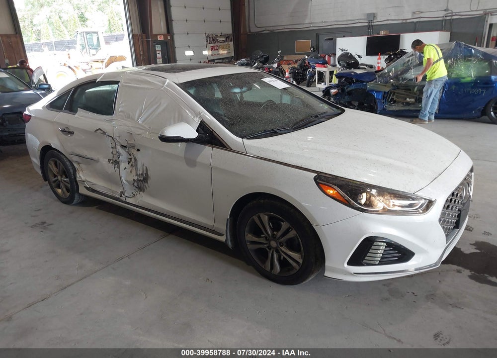 2019 HYUNDAI SONATA SPORT VIN: 5NPE34AF3KH811031