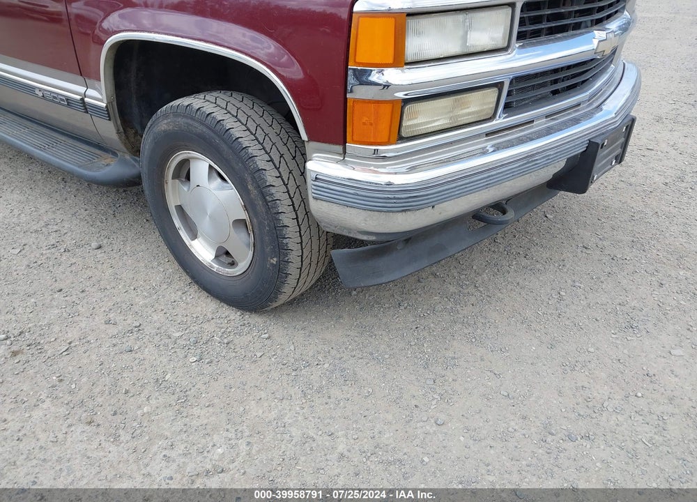 1998 CHEVROLET SUBURBAN VIN: 1GNFK16R6WJ356236