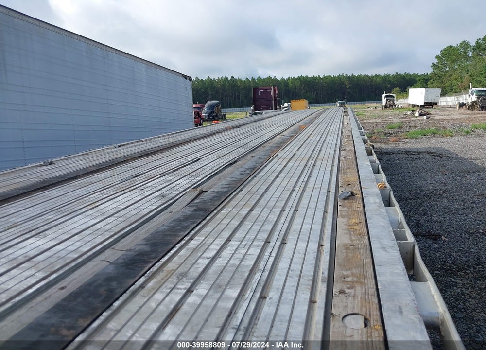 2001 TRANSCRAFT CORP TRAILER VIN: 1TTF4820212007181