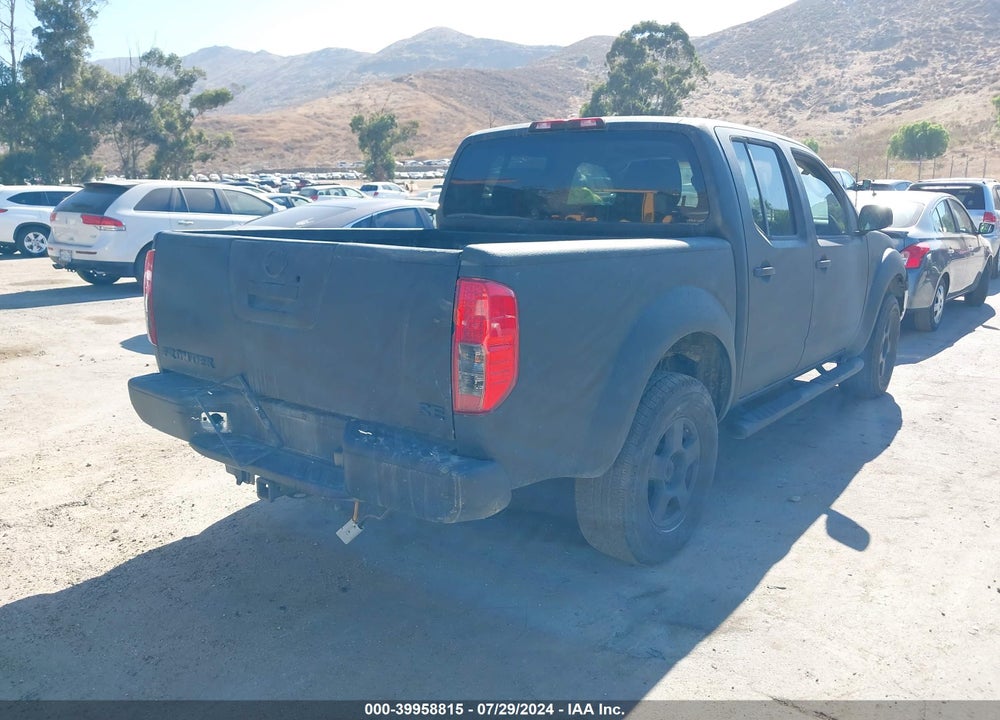 2005 NISSAN FRONTIER SE VIN: 1N6AD07U75C407334