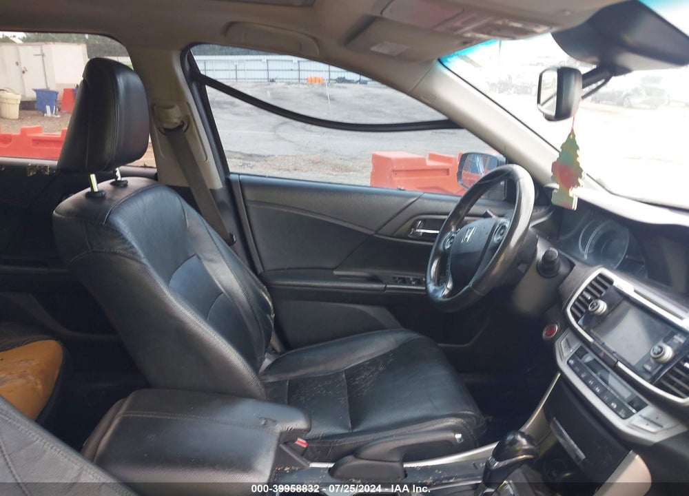 2013 HONDA ACCORD EX-L V-6 VIN: 1HGCR3F83DA036123