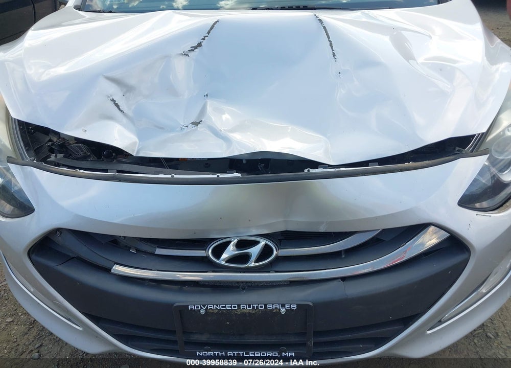 2013 HYUNDAI ELANTRA GT VIN: KMHD35LE1DU098981