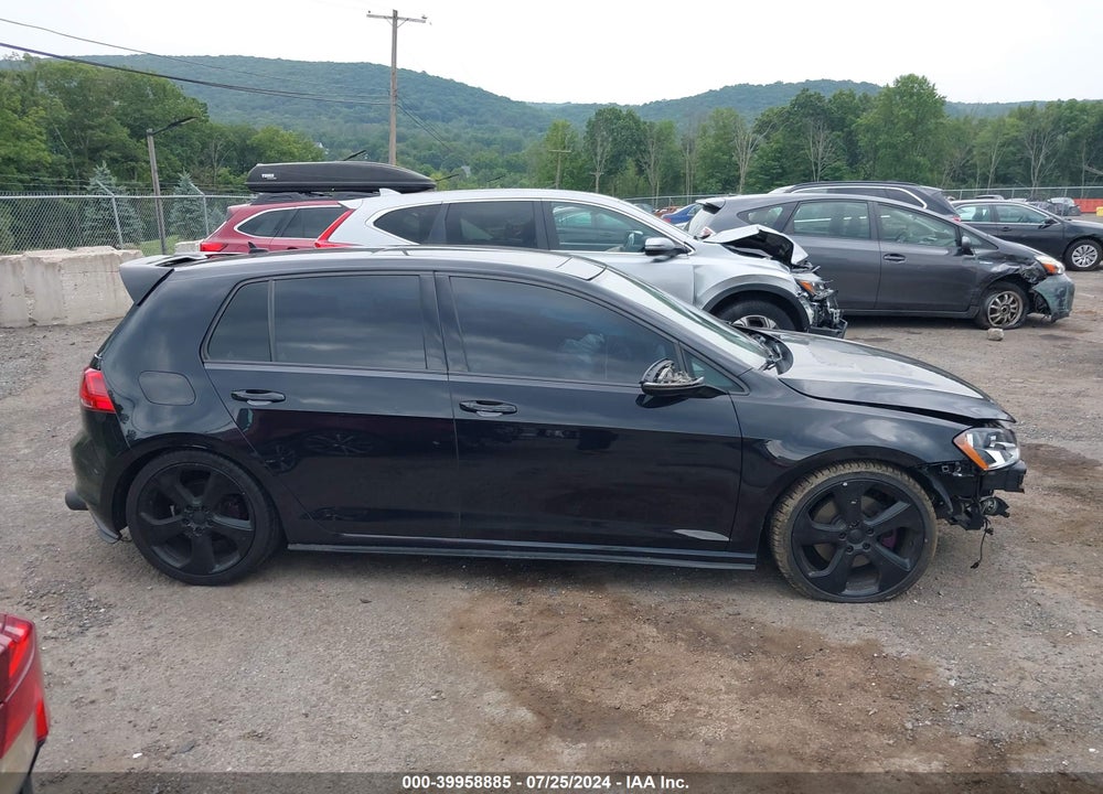 2015 VOLKSWAGEN GOLF GTI 2.0T SE 4-DOOR VIN: 3VW4T7AU0FM102971