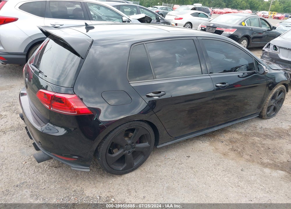 2015 VOLKSWAGEN GOLF GTI 2.0T SE 4-DOOR VIN: 3VW4T7AU0FM102971
