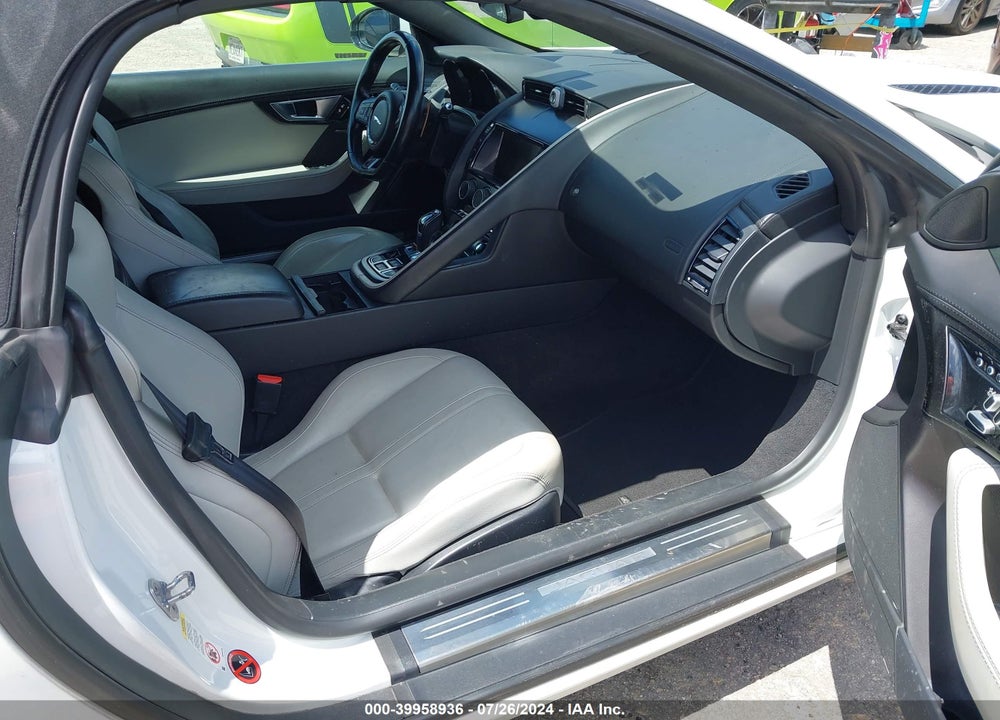 2014 JAGUAR F-TYPE S VIN: SAJWA6FC7E8K00427