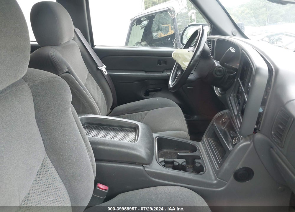 2005 CHEVROLET SILVERADO 1500 LS VIN: 1GCEC19T25Z300156