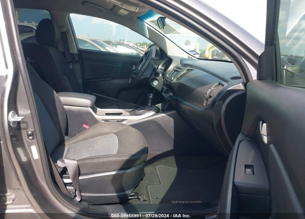 2016 KIA SPORTAGE LX VIN: KNDPB3AC6G7809975