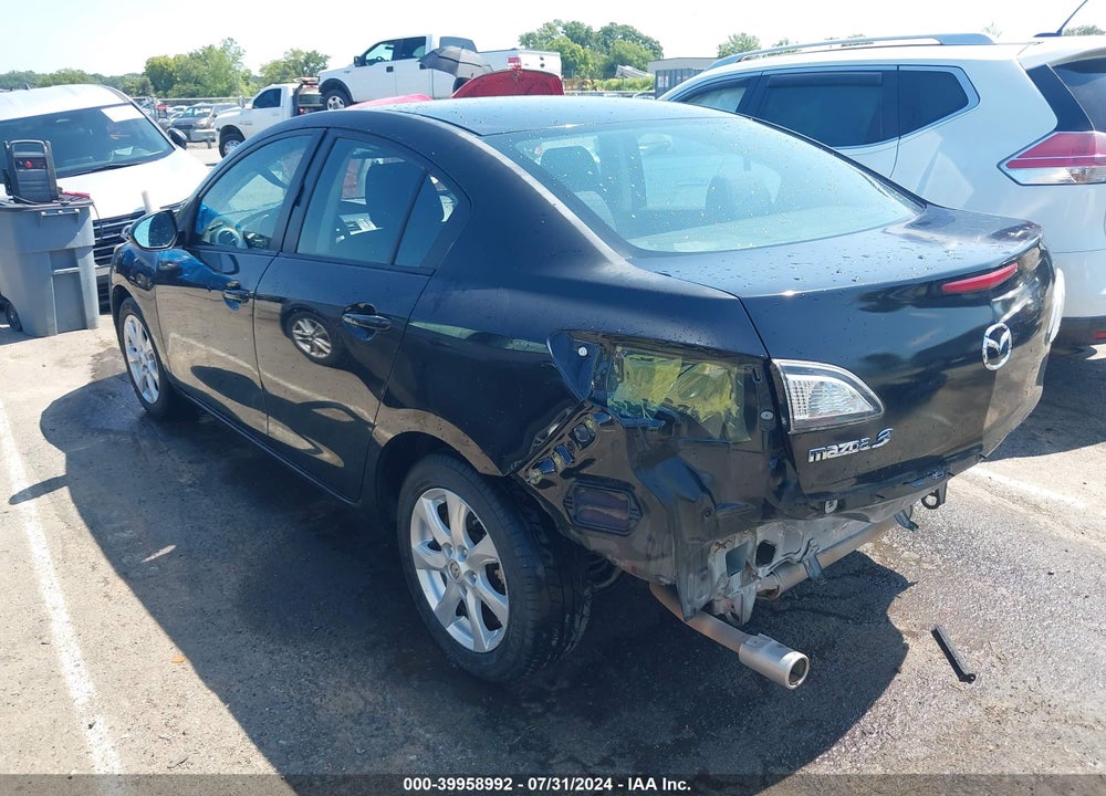 2011 MAZDA 3 I TOURING VIN: JM1BL1VF9B1434675