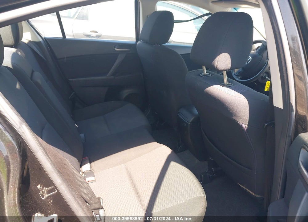 2011 MAZDA 3 I TOURING VIN: JM1BL1VF9B1434675