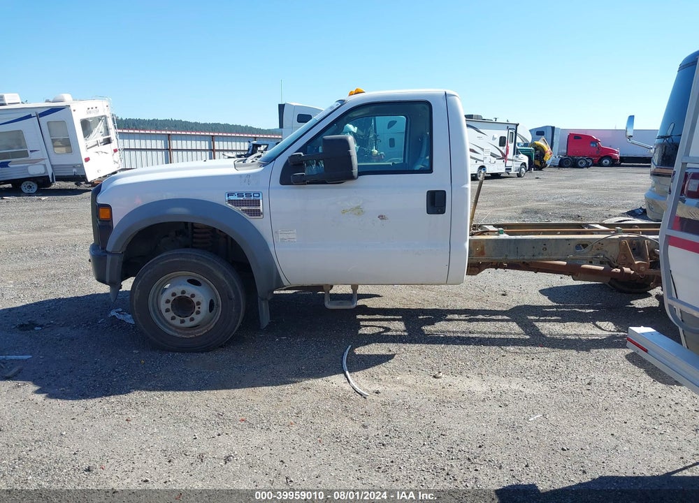 2010 FORD F-550 CHASSIS XL/XLT VIN: 1FDAF5GR4AEA52610