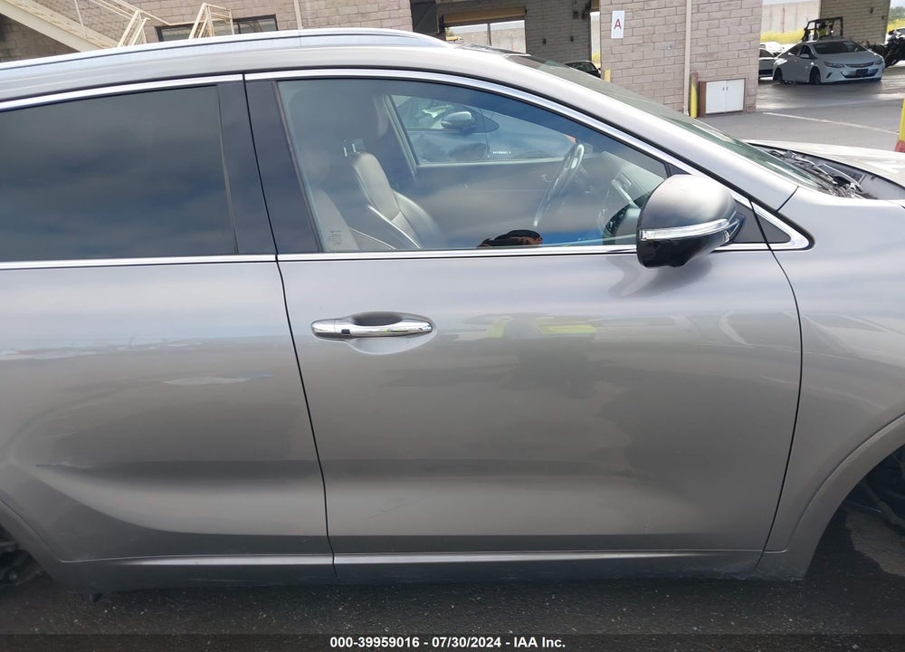 2016 KIA SORENTO 2.0T SXL VIN: 5XYPK4A19GG016192