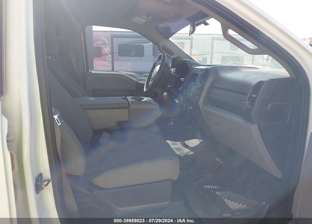 2019 FORD F-350 XL VIN: 1FT8W3B67KEG46565
