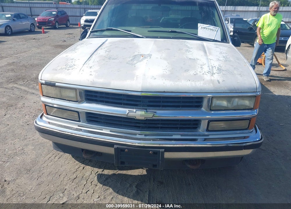 1997 CHEVROLET K1500 FLEETSIDE VIN: 2GCEK19R6V1165800
