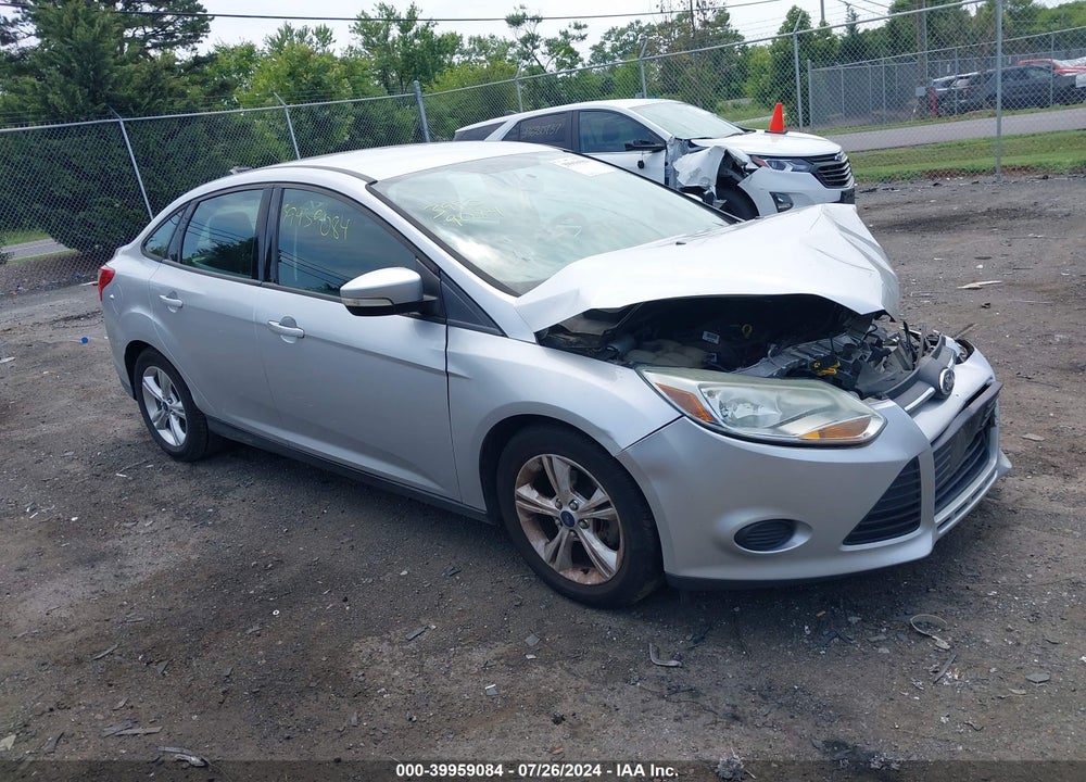 2014 FORD FOCUS SE VIN: 1FADP3F24EL415888