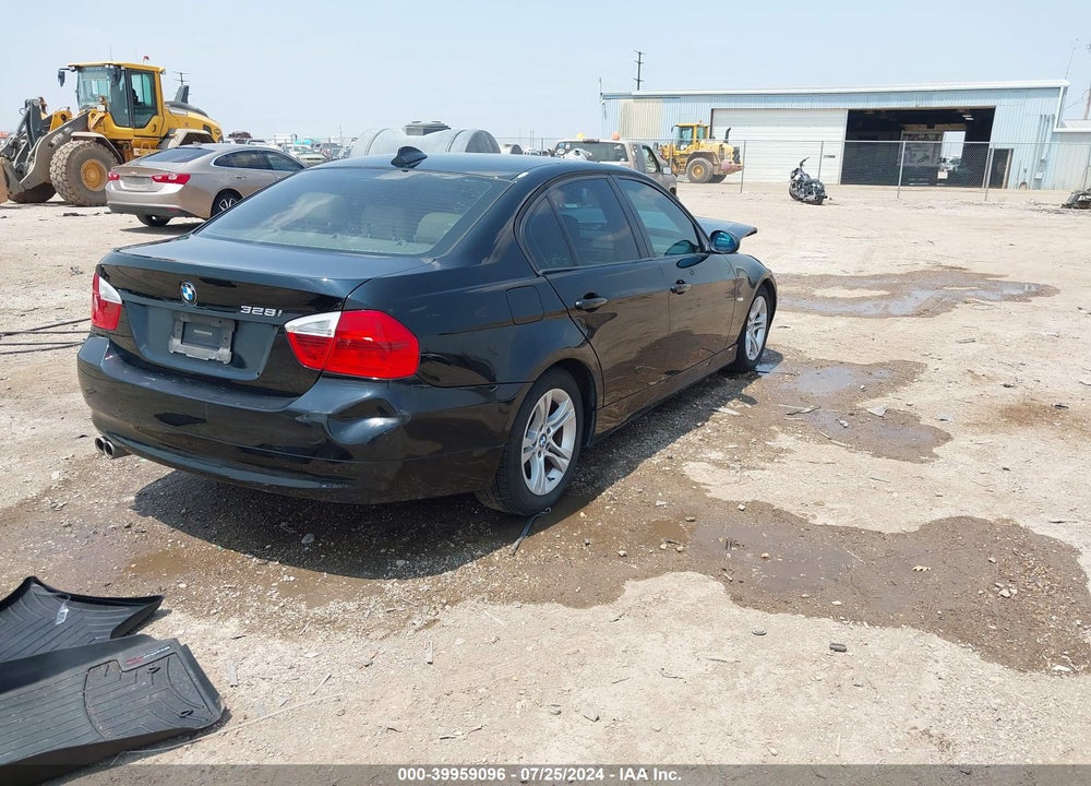 2008 BMW 328I VIN: WBAVA37508NL58152