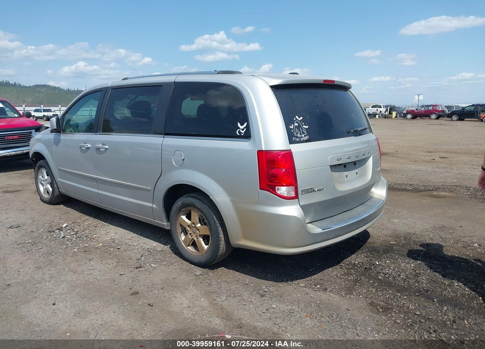 2011 DODGE GRAND CARAVAN CREW VIN: 2D4RN5DG1BR662369
