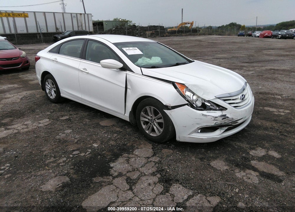 2013 HYUNDAI SONATA GLS VIN: 5NPEB4AC8DH702835