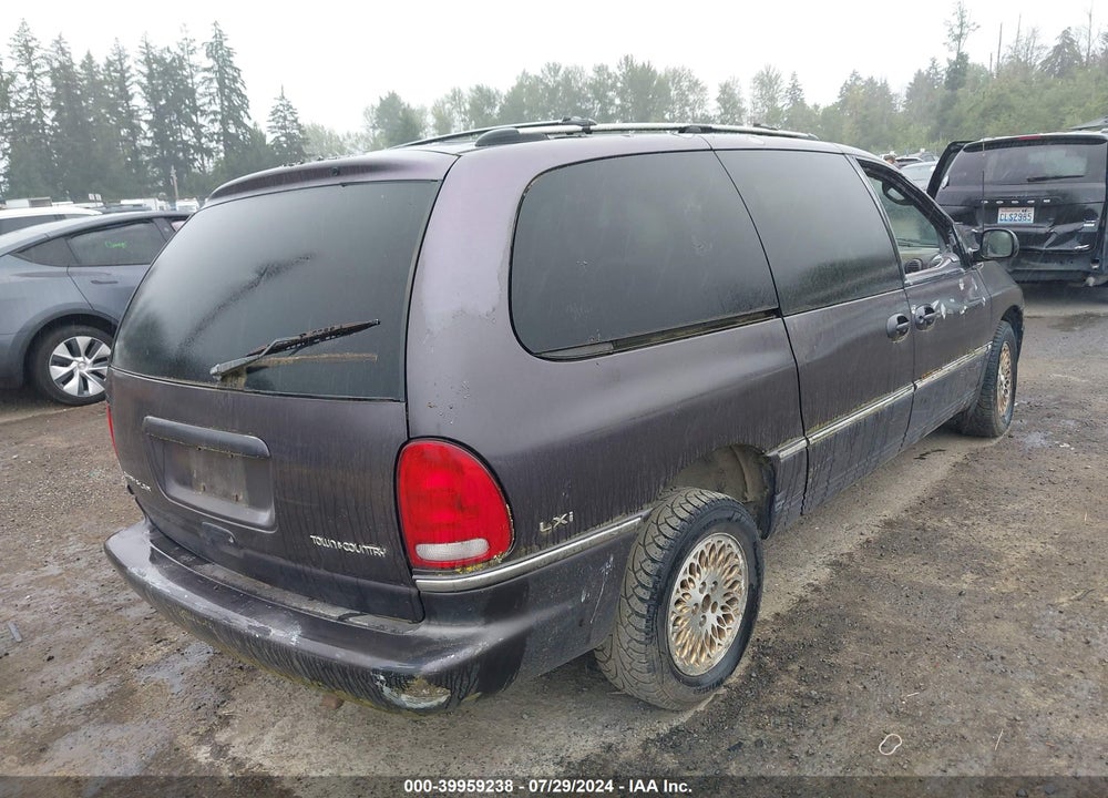 1996 CHRYSLER TOWN & COUNTRY LXI VIN: 1C4GP64L5TB299592