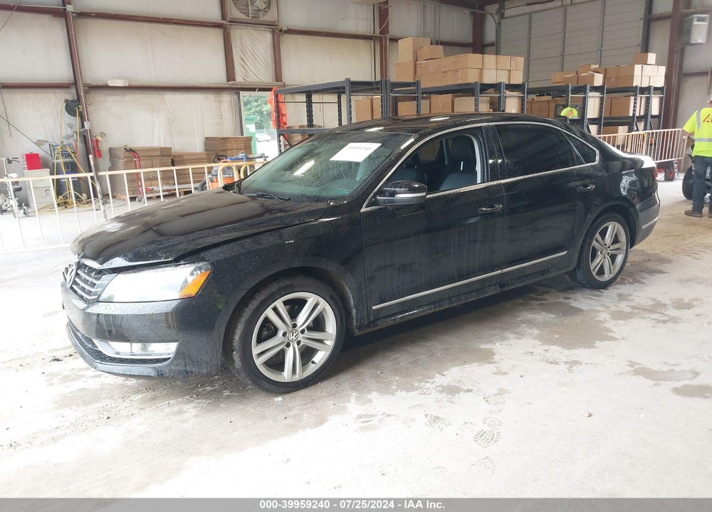 2014 VOLKSWAGEN PASSAT 2.0L TDI SE VIN: 1VWBN7A35EC091944