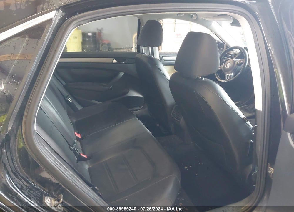 2014 VOLKSWAGEN PASSAT 2.0L TDI SE VIN: 1VWBN7A35EC091944