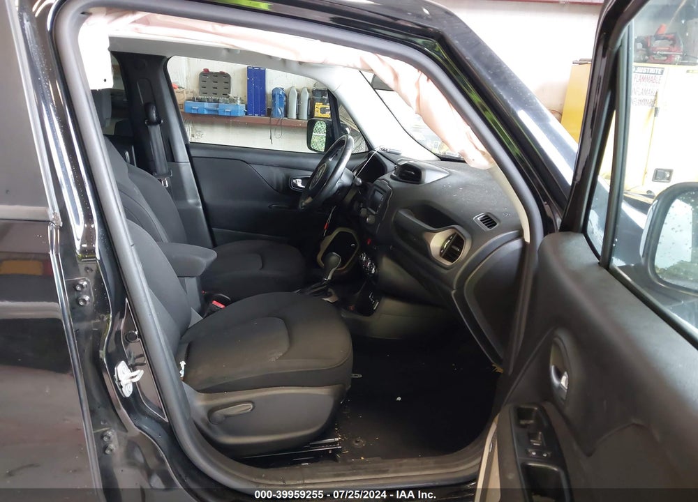 2016 JEEP RENEGADE LATITUDE VIN: ZACCJABT0GPC49362