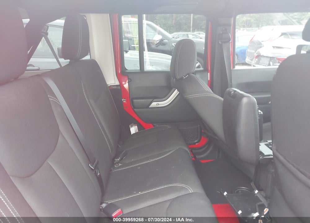 2016 JEEP WRANGLER UNLIMITED SAHARA VIN: 1C4HJWEG4GL264503