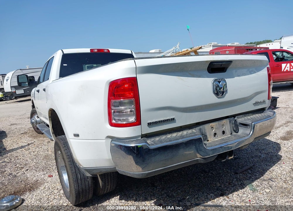 2024 RAM 3500 BIG HORN  4X4 8' BOX VIN: 3C63RRHL2RG108139
