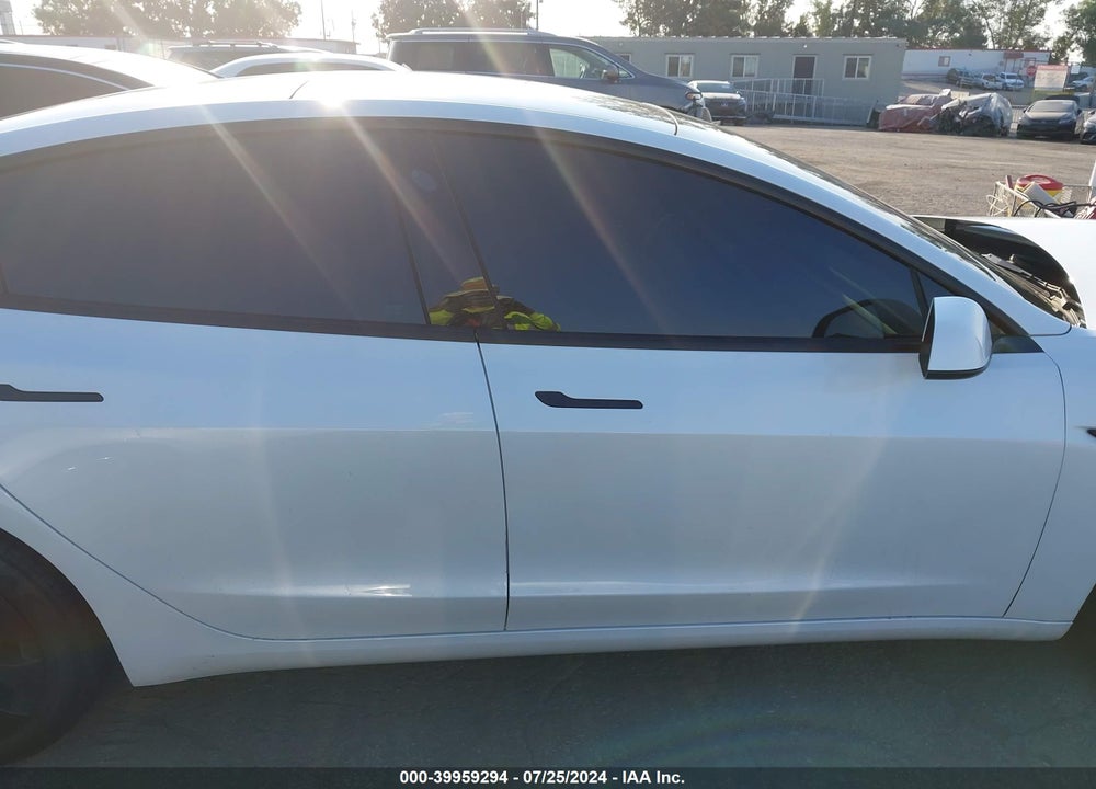 2022 TESLA MODEL 3 LONG RANGE DUAL MOTOR ALL-WHEEL DRIVE VIN: 5YJ3E1EB7NF210831