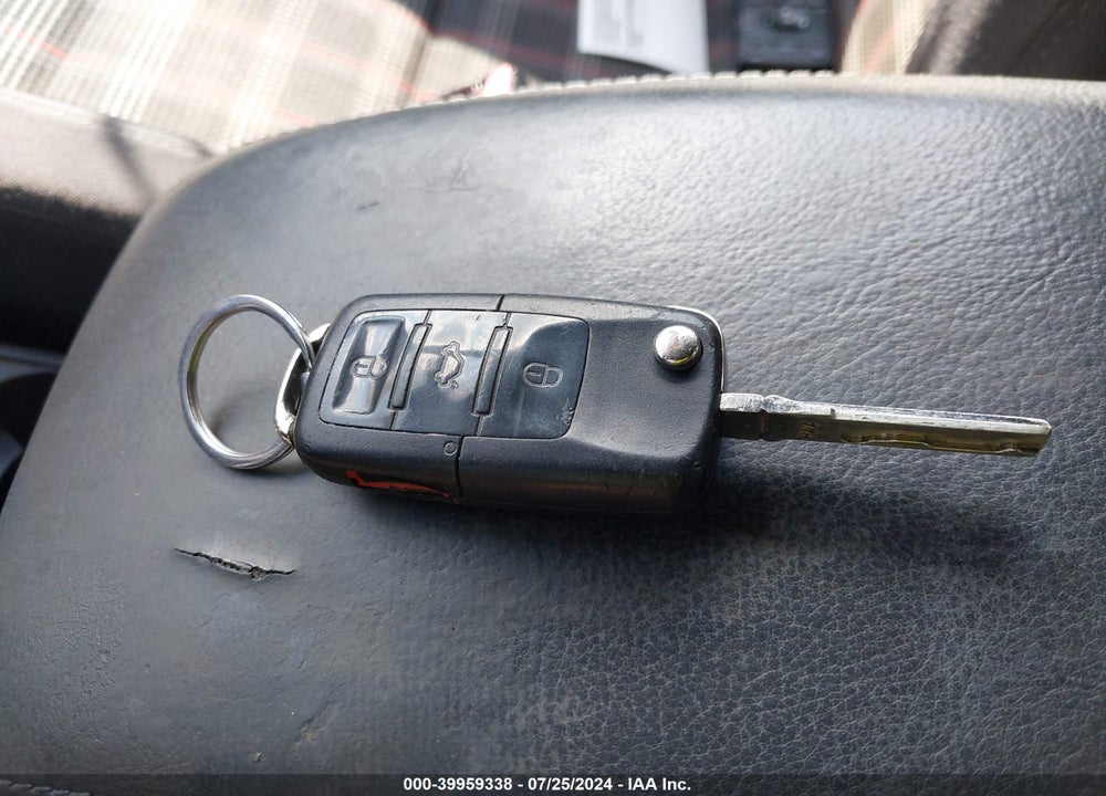 2009 VOLKSWAGEN GTI 2-DOOR VIN: WVWEV71K49W133449