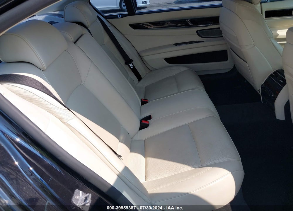 2013 BMW 750LI VIN: WBAYE8C58DDS15972