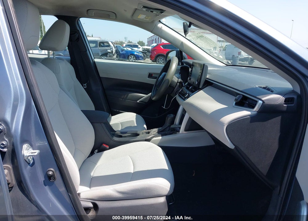 2022 TOYOTA COROLLA CROSS L VIN: 7MUAAAAG8NV002995