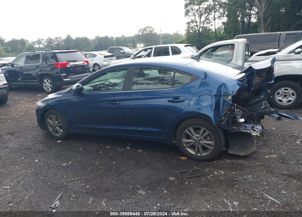 2018 HYUNDAI ELANTRA SEL VIN: 5NPD84LF6JH270517