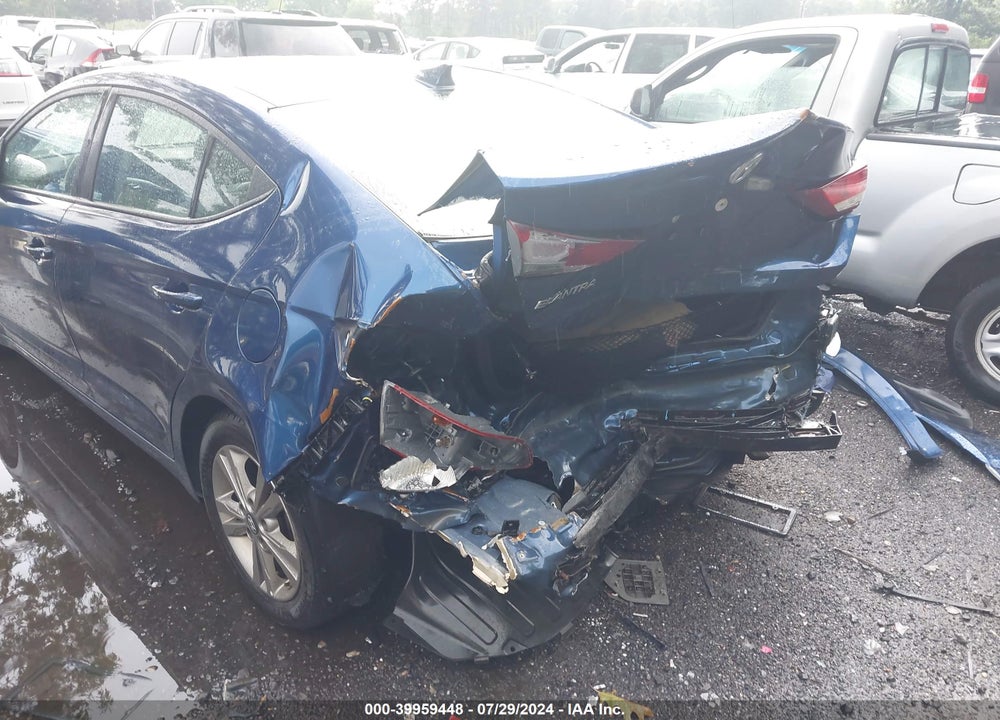 2018 HYUNDAI ELANTRA SEL VIN: 5NPD84LF6JH270517